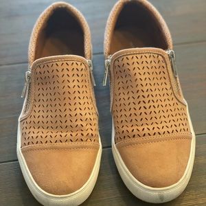 7.5 womens slip on flat shoes